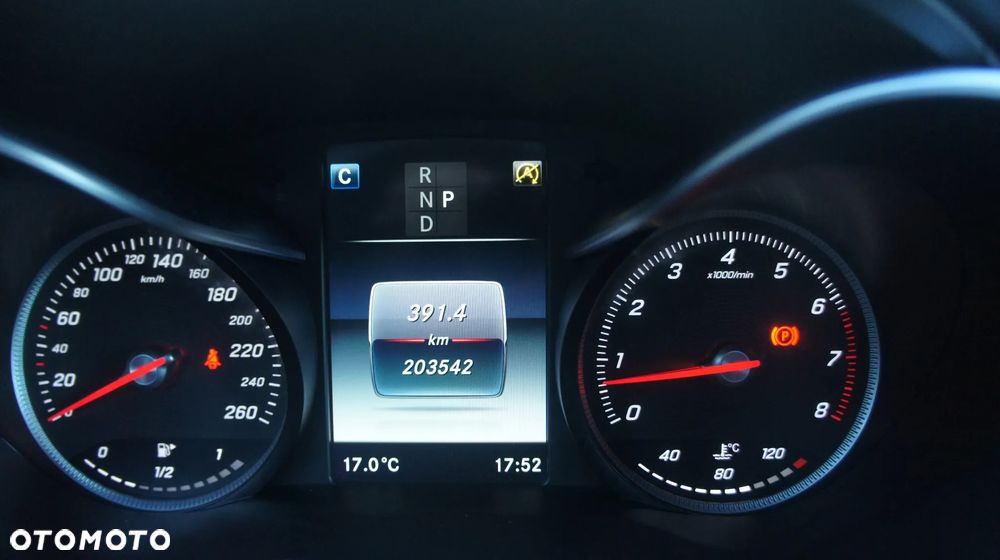 Mercedes-Benz Klasa C 200 9G-TRONIC AMG Line - 22
