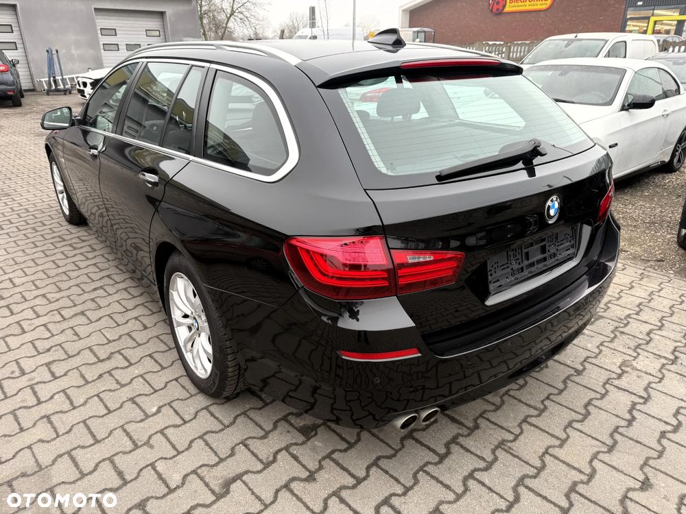 BMW Seria 5 520d Luxury Line