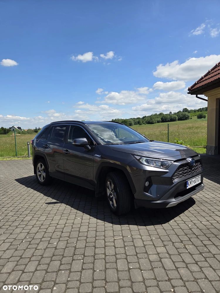 Toyota RAV4 - 6