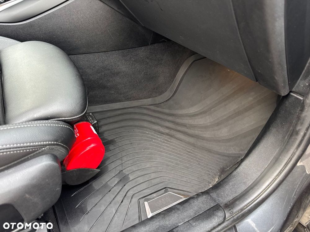 BMW Seria 3 - 13