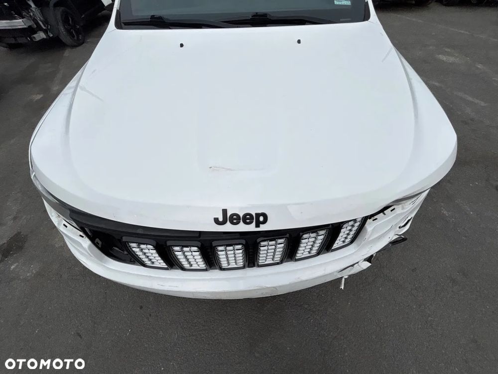 Jeep Grand Cherokee - 18