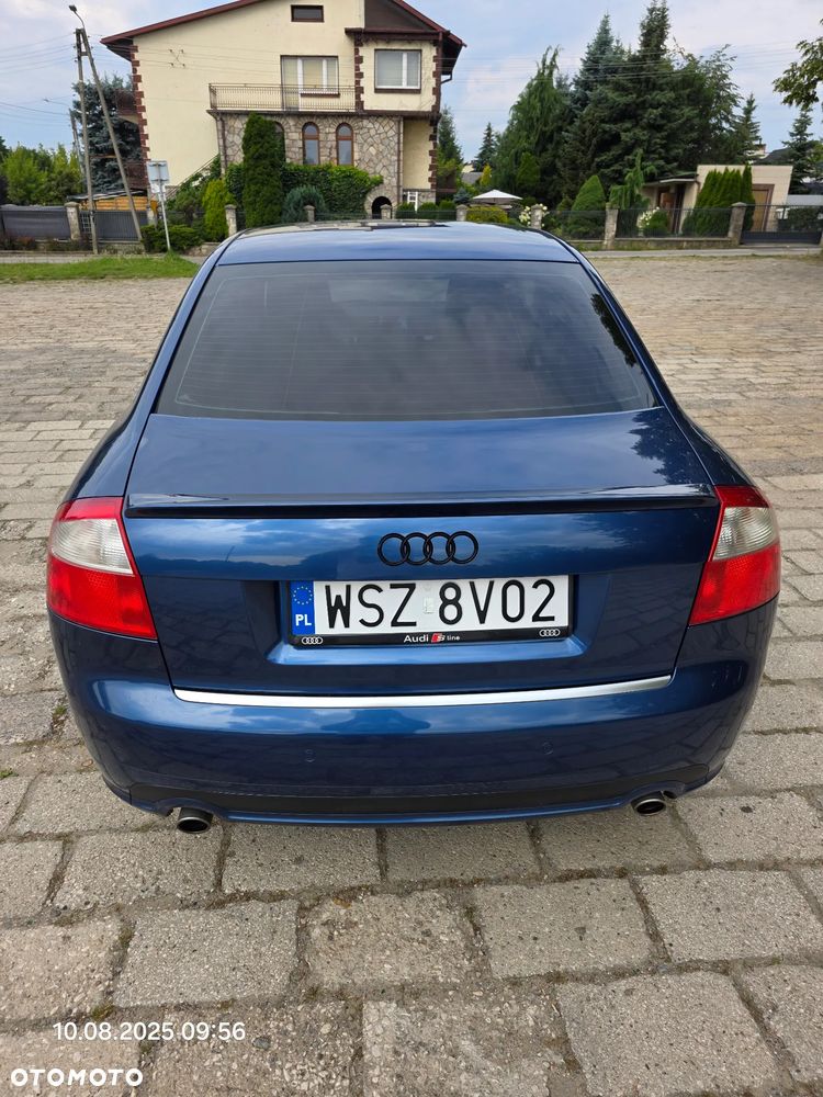 Audi A4 Limousine - 5