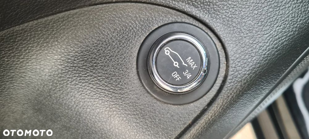 Opel Astra 1.4 Turbo Innovation - 13