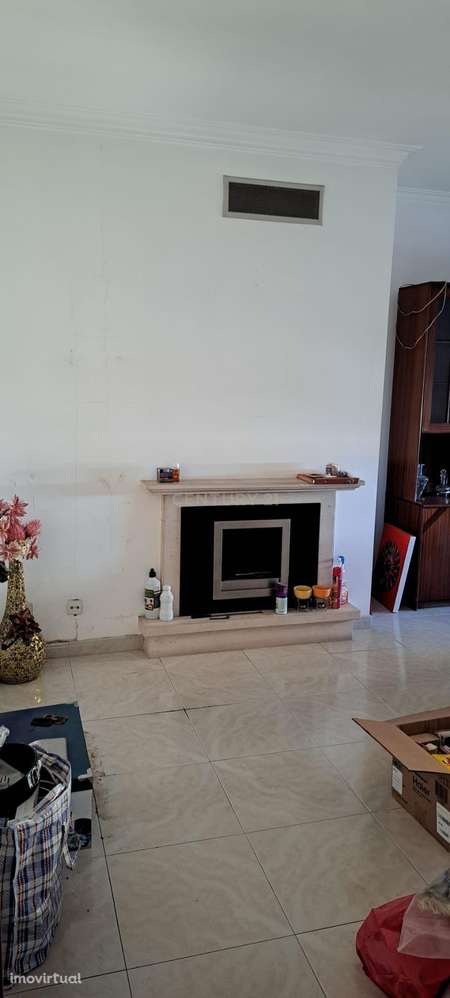 T2 em S. Pedro Penaferrim - Sintra - Grande imagem: 2/7