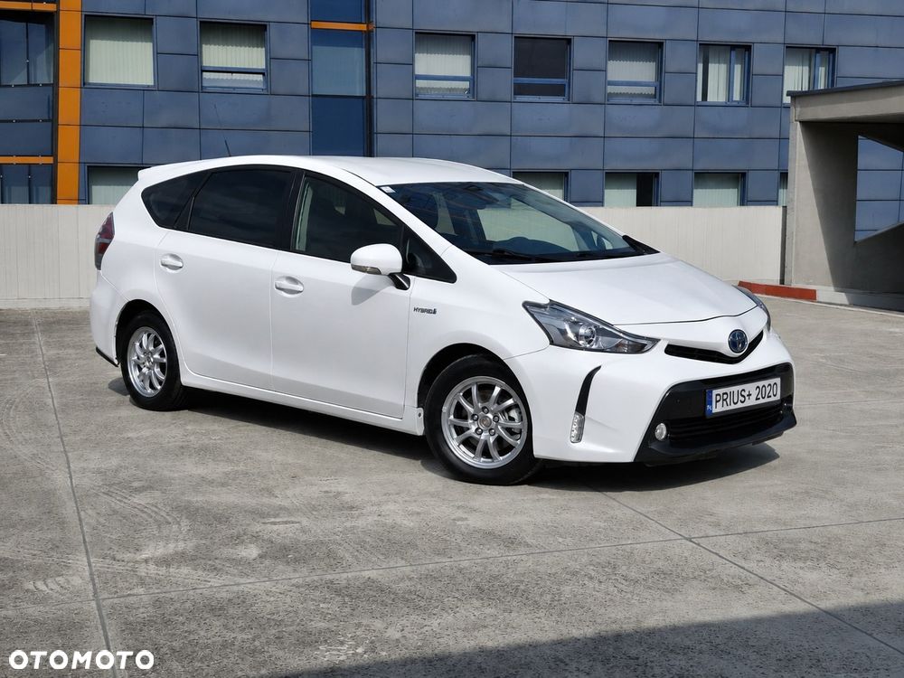 Toyota Prius+ (Hybrid) - 1