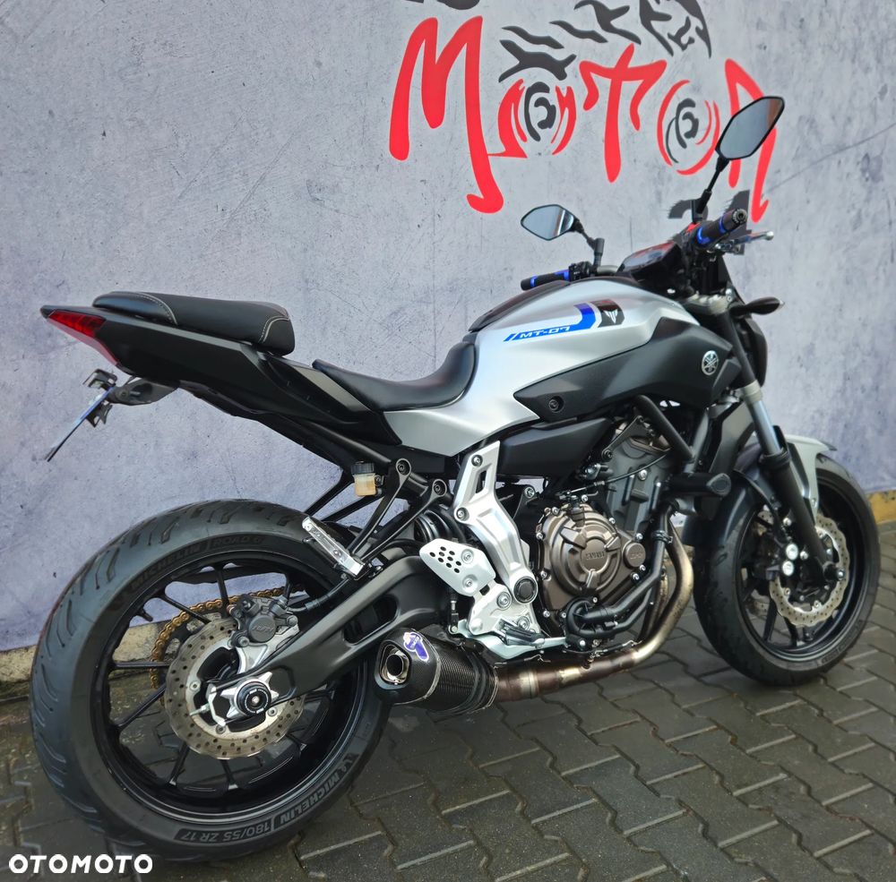Yamaha MT - 2