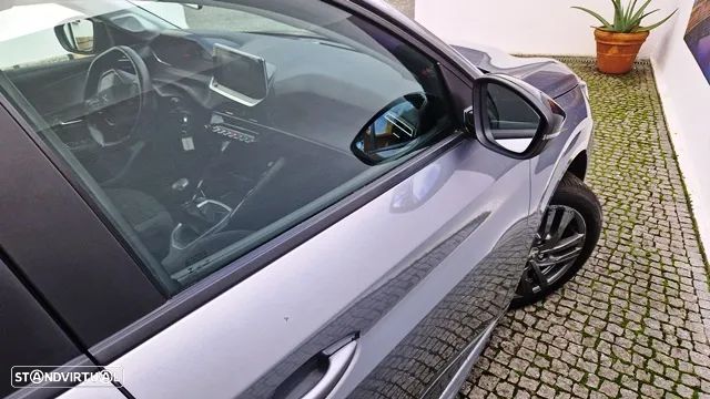 Peugeot 208 1.2 PureTech Active Pack - 4