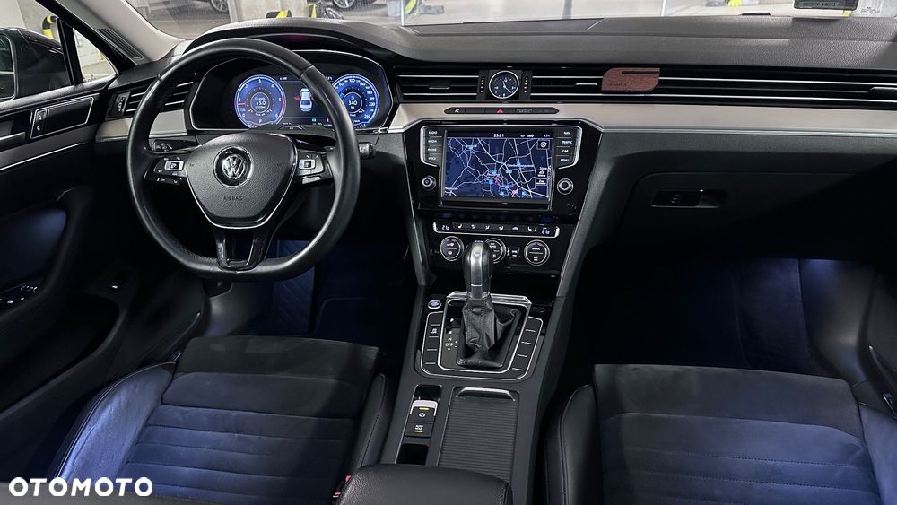 Volkswagen Passat 2.0 TDI SCR Highline DSG - 26