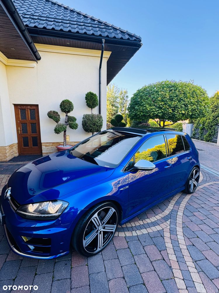 Volkswagen Golf - 2