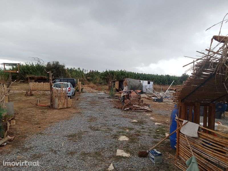 Vendo terreno com água e luz 825m² - Grande imagem: 4/7