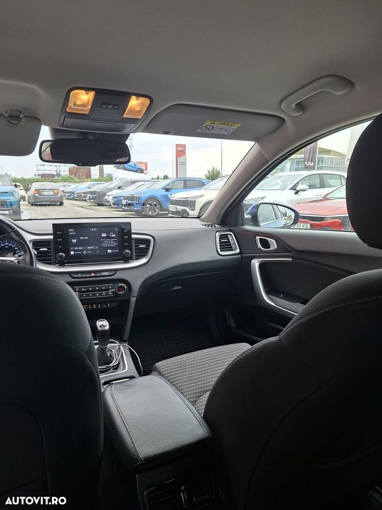 Kia XCeed 1.5 T-GDI 6MT City - 20