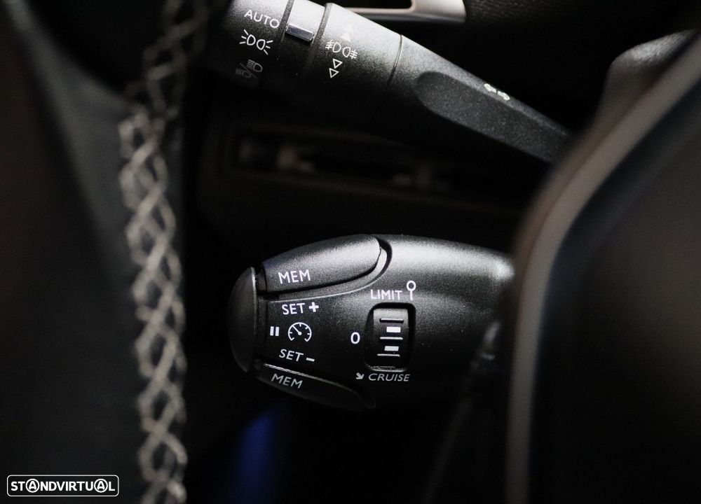 Peugeot 3008 1.5 BlueHDi Allure Pack EAT8 - 13