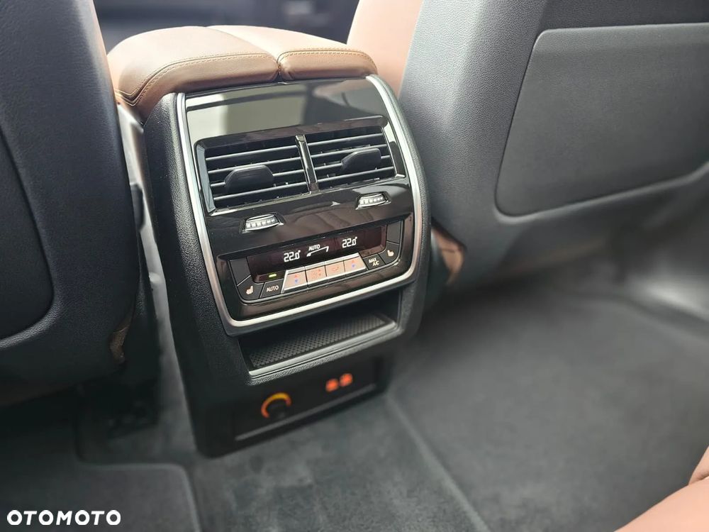 BMW X7 - 31