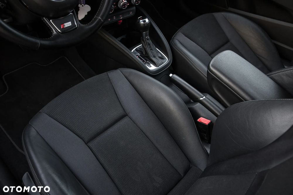 Audi A1 3-drzwiowe 1.4 TFSI S tronic S line edition m S line Sportpaket - 10