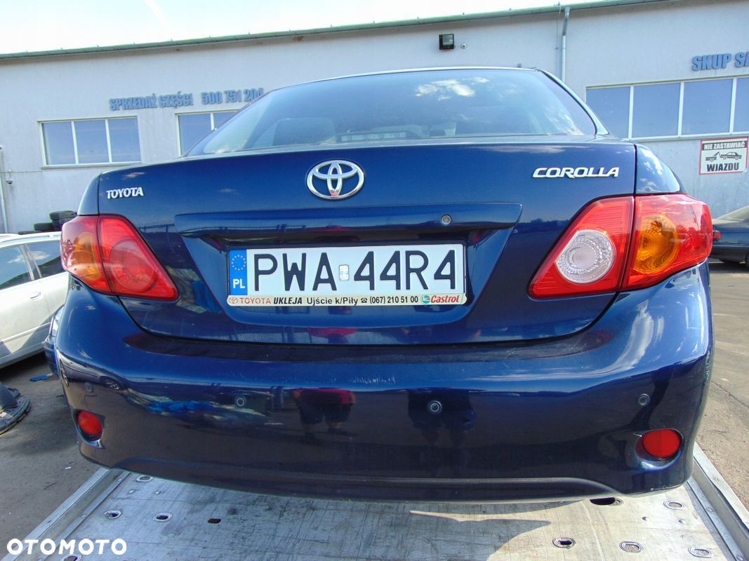 ZDERZAK TYŁ TYLNI TYLNY PDC TOYOTA COROLLA E15 8S6 - 1