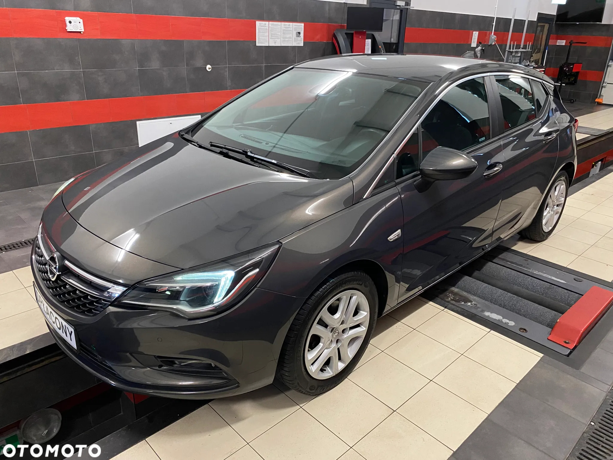 Opel Astra V 1.4 T Dynamic - 8