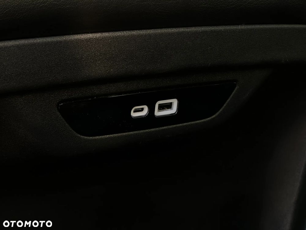 Chrysler Pacifica - 20