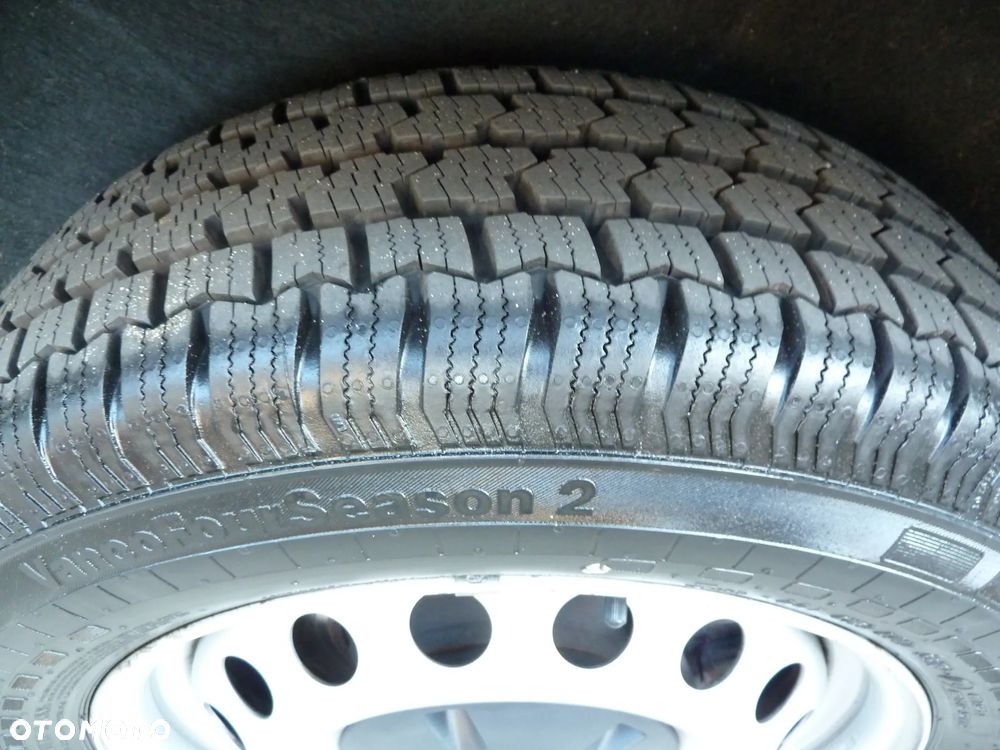 Mercedes-Benz VITO - 11