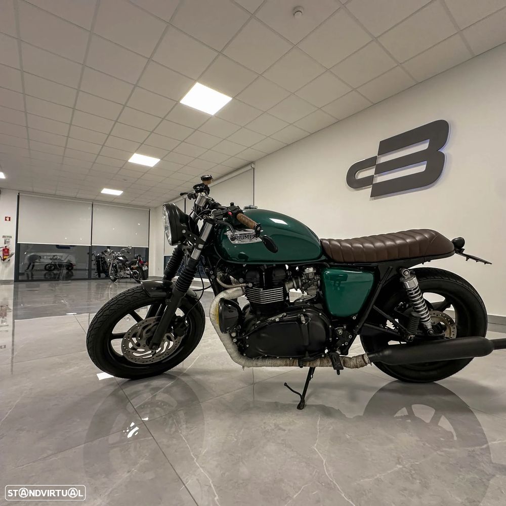 Triumph Bonneville - 3