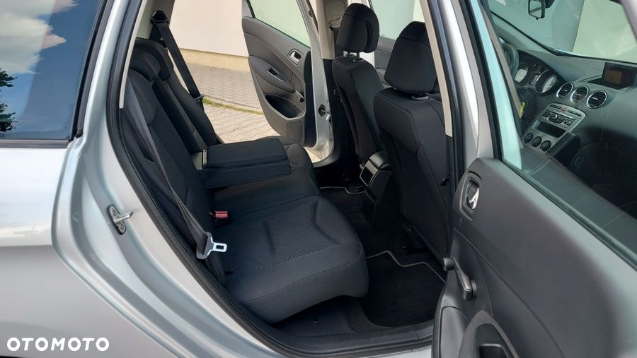 Peugeot 308 HDi FAP 110 NAVTEQ ON BOARD - 15
