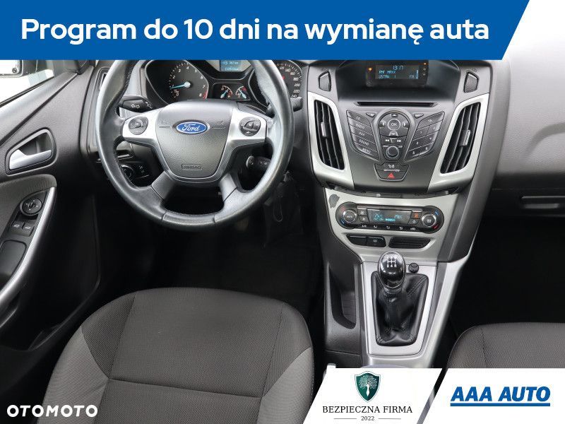 Ford Focus - 8