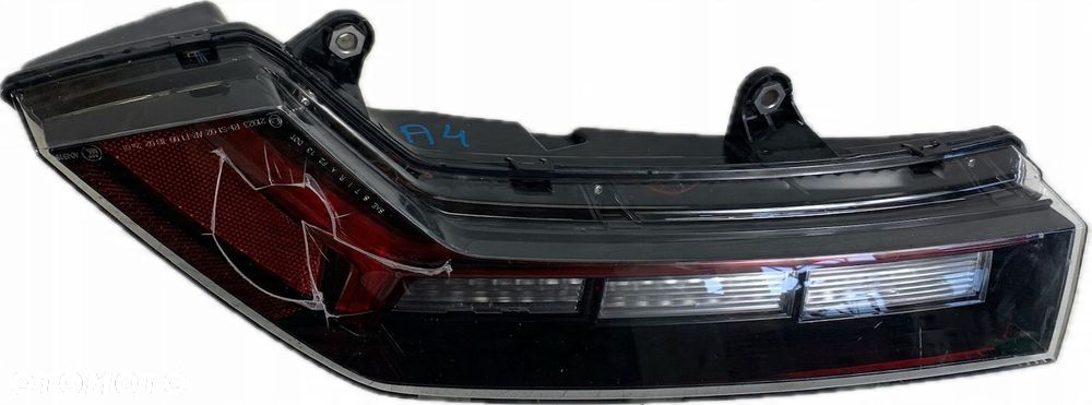 A4 LAMBORGHINI HURACAN LAMPA PRAWA TYLNA TYŁ EU 4T0945096 - 13