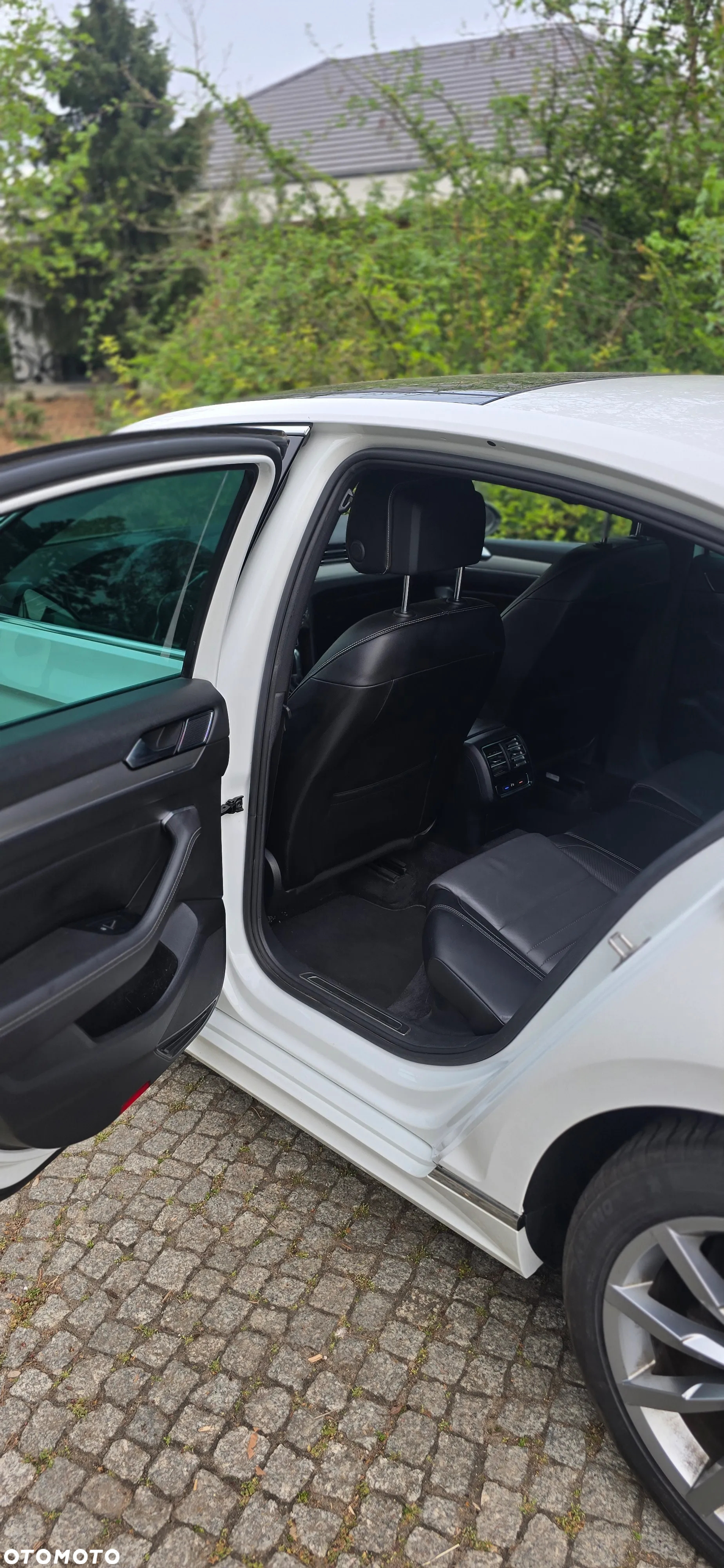 Volkswagen Passat - 15