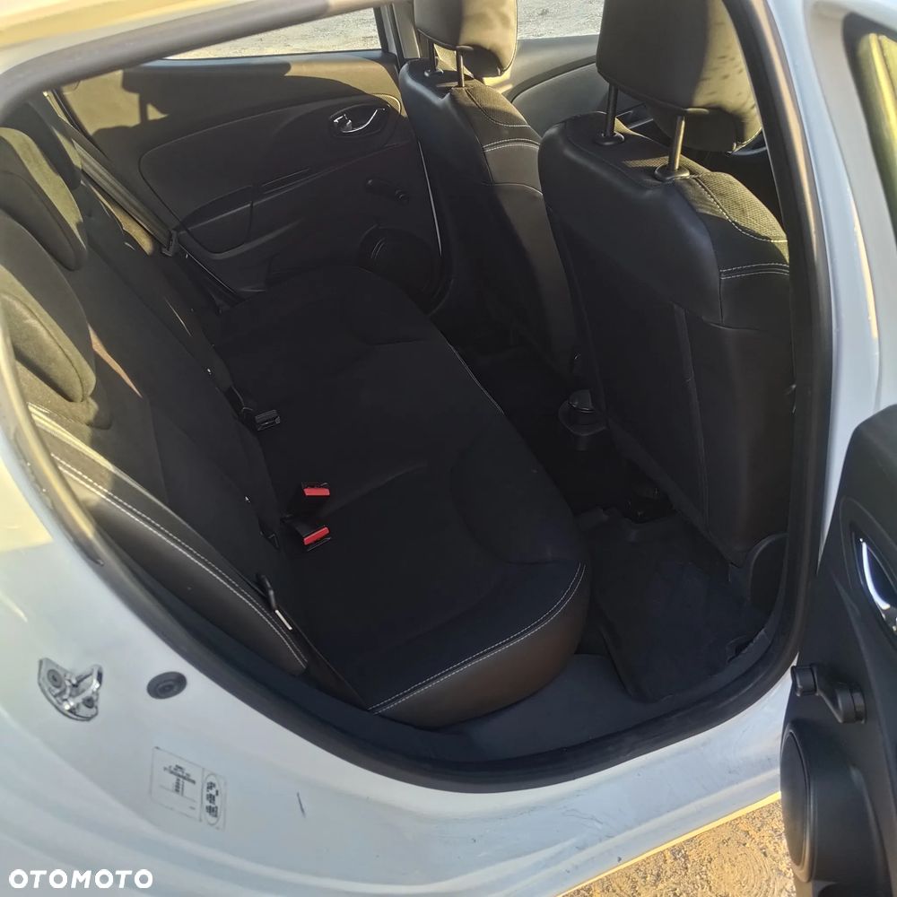 Renault Clio 1.2 16V Dynamique - 9