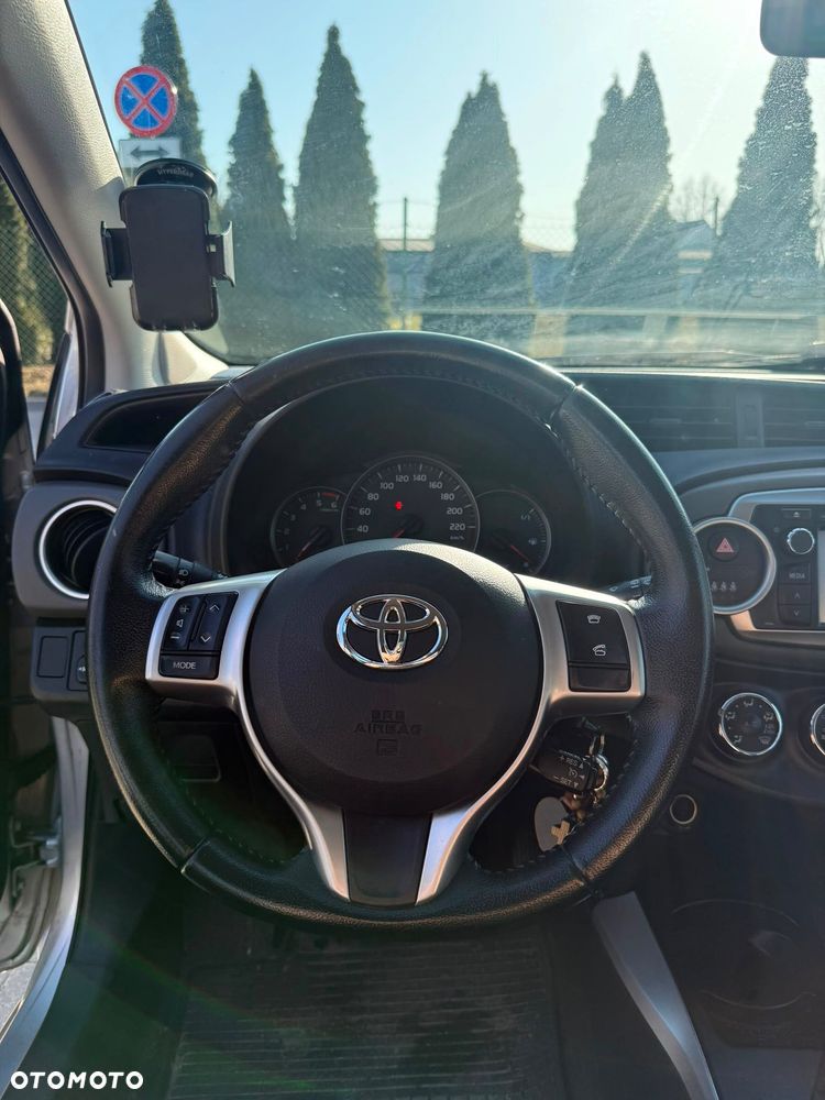 Toyota Yaris - 6