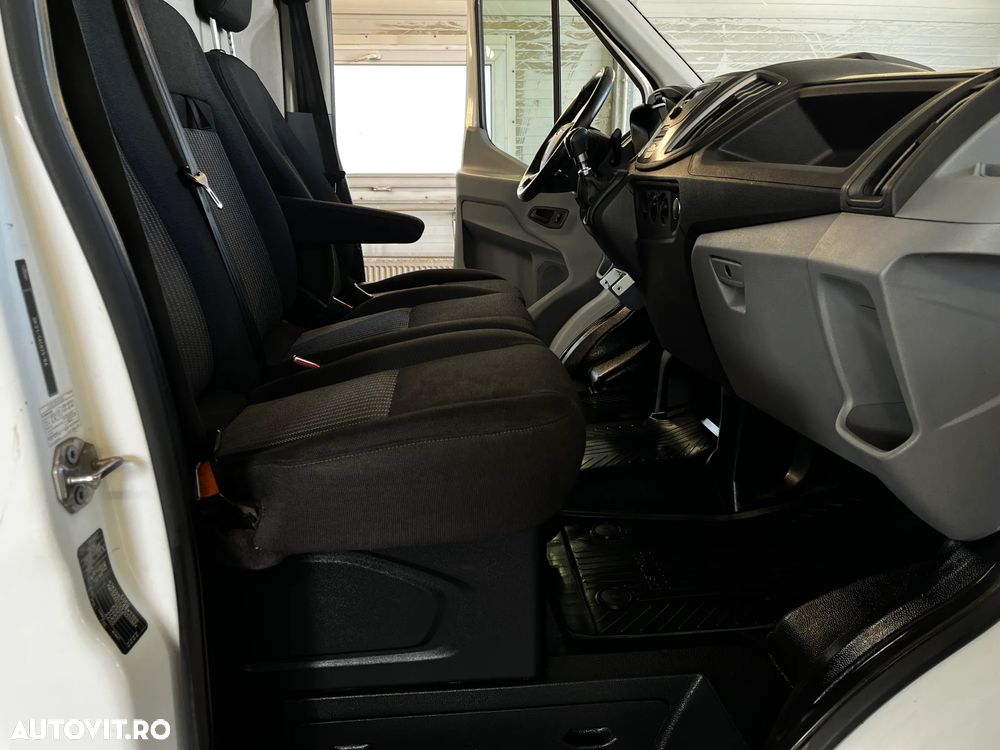 Ford Transit - 12