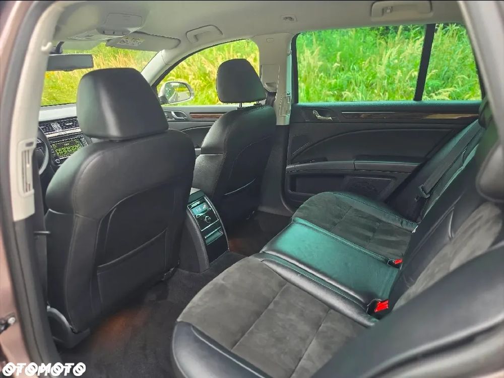 Skoda Superb 2.0 TSI DSG Elegance - 19