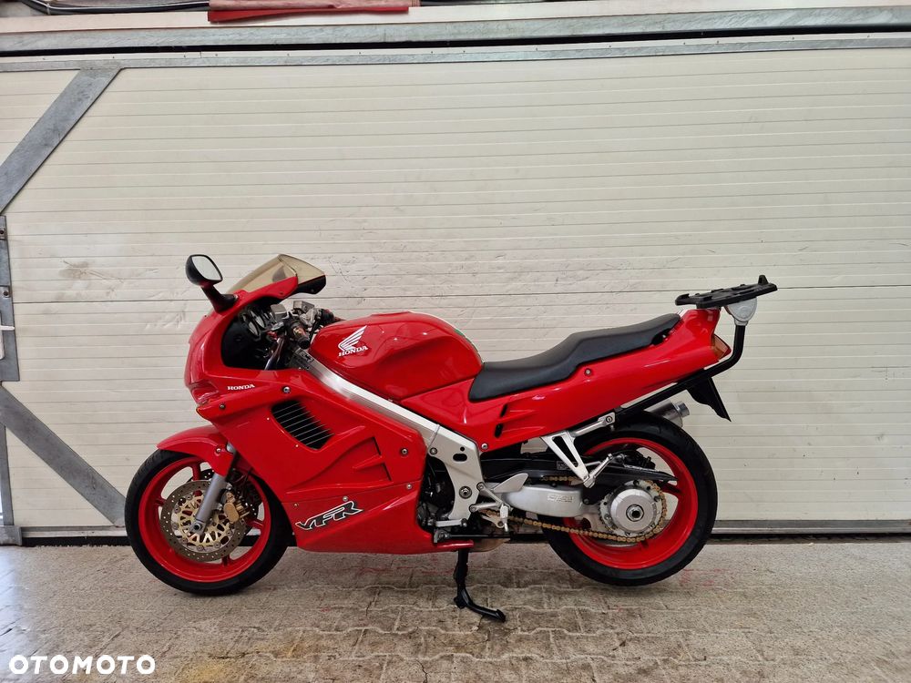 Honda VFR - 1