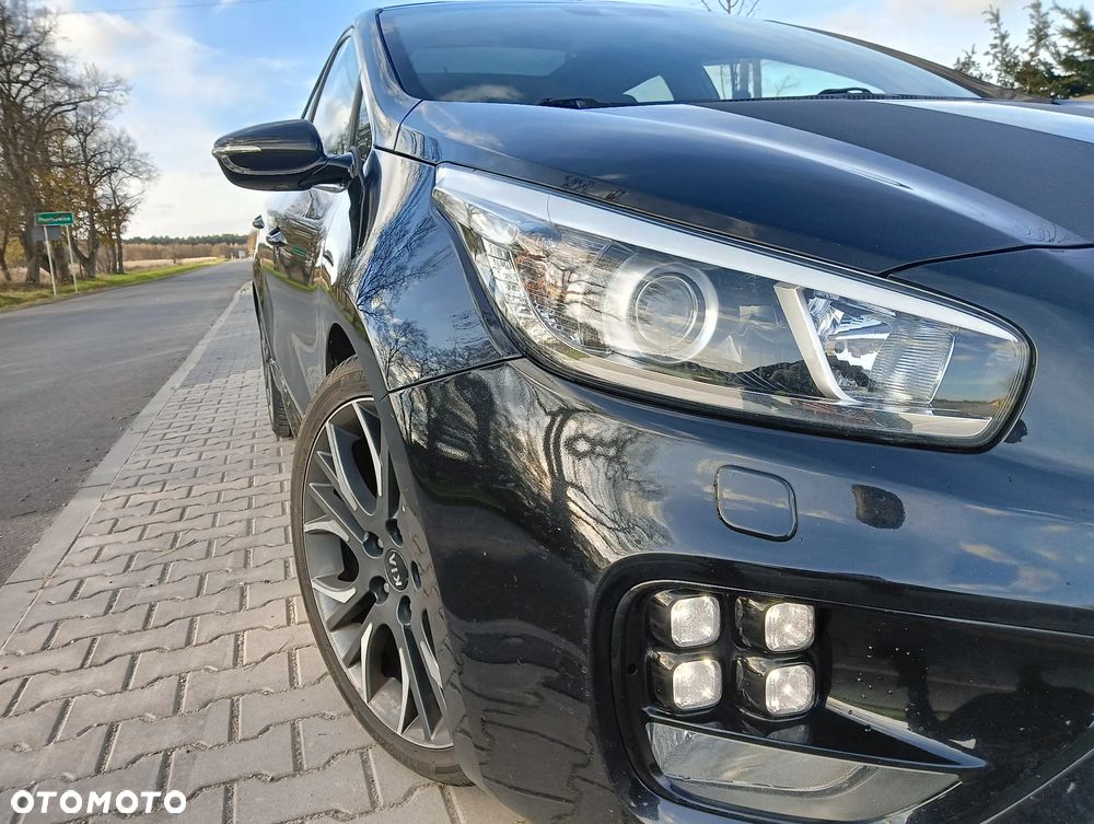 Kia Ceed Cee'd 1.6 T-GDI GT XL - 22