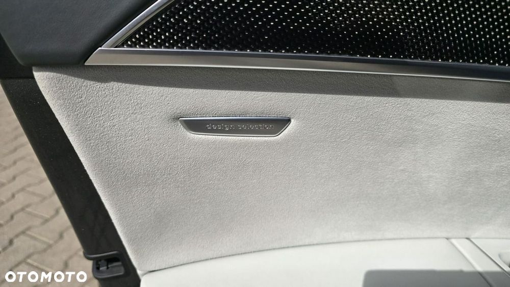 Audi S8 - 24