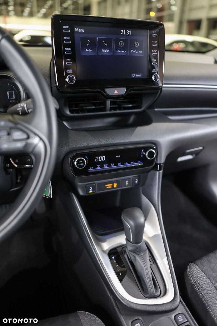 Toyota Yaris - 15