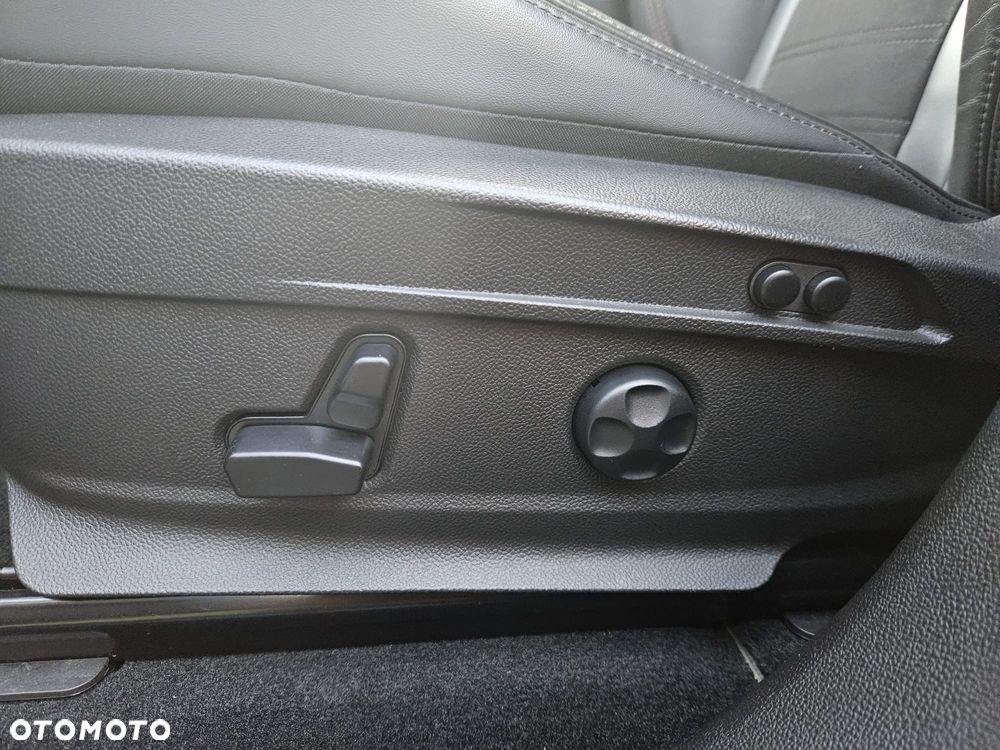 Alfa Romeo Stelvio 2.0 Turbo 16V AT8-Q4 Veloce Ti - 14