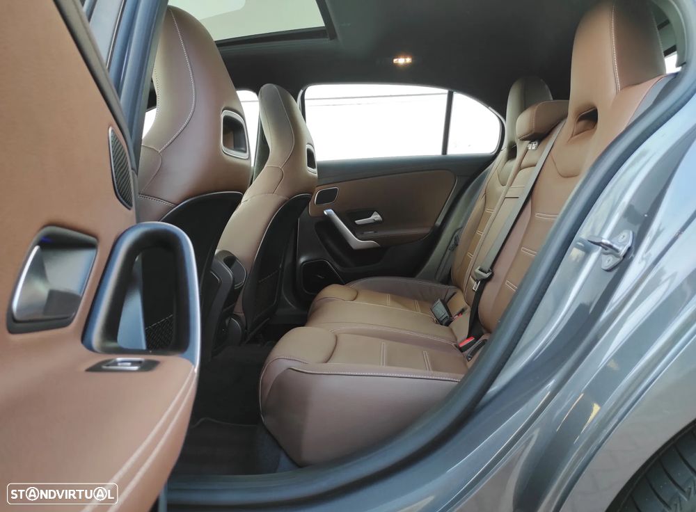 Mercedes-Benz A 250 e AMG Line - 29