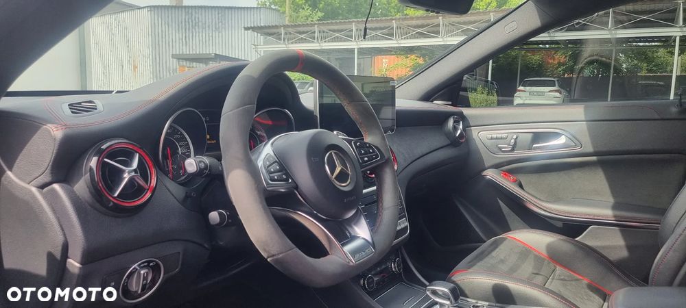 Mercedes-Benz CLA AMG 45 4Matic AMG Speedshift DCT 7G - 19