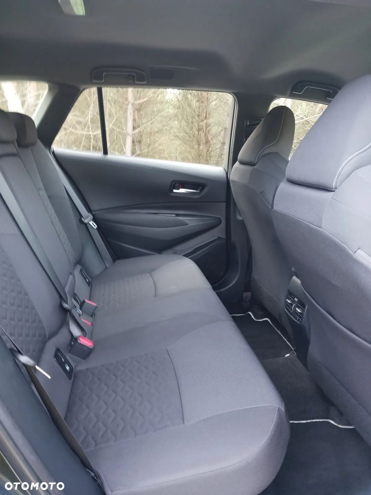 Toyota Corolla 1.8 Hybrid Comfort - 23