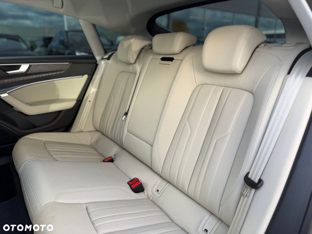 Audi A7 Sportback - 12