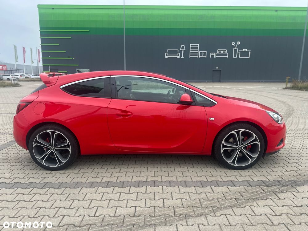 Opel Astra GTC 1.6 Turbo Cosmo - 6