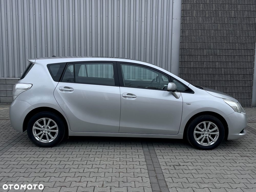Toyota Verso 2.0 D-4D Premium - 5