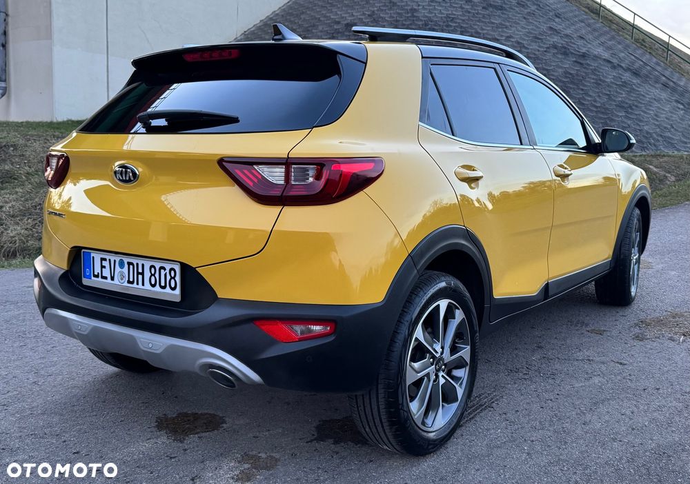 Kia Stonic 1.2 Dream-Team Edition - 12