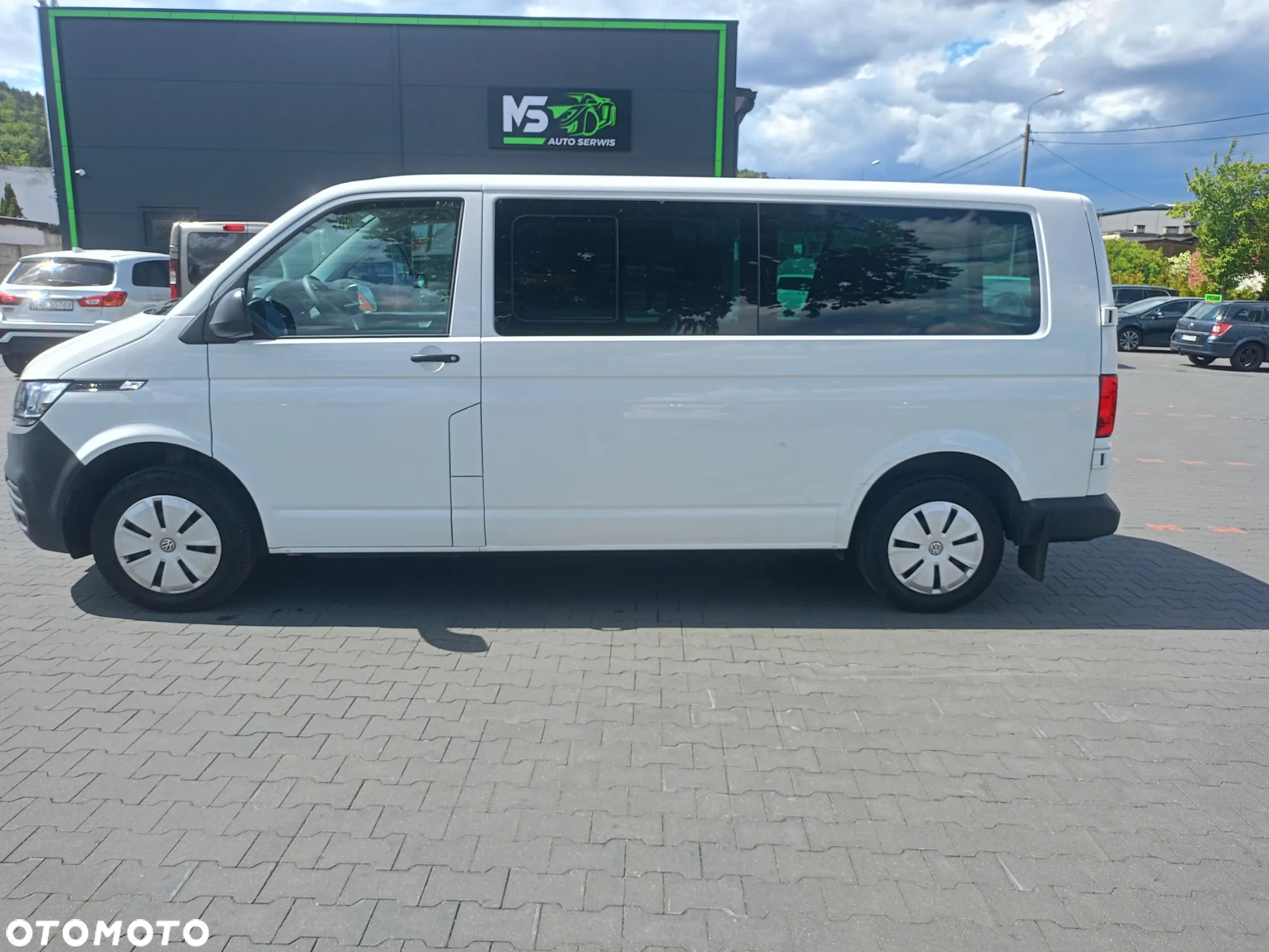 Volkswagen Transporter - 2