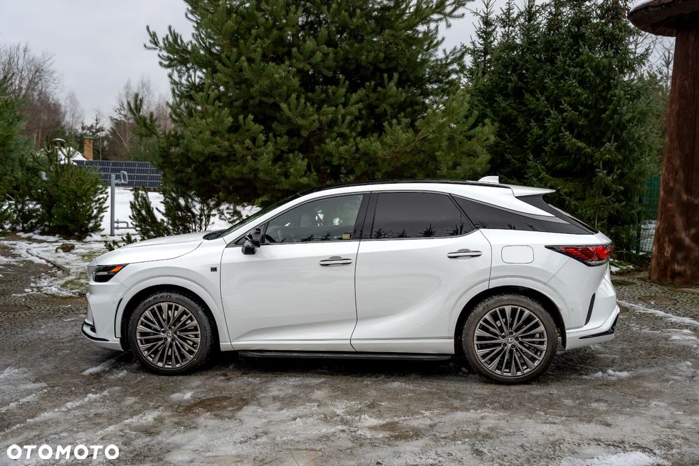 Lexus RX 500h F Sport Edition - 8