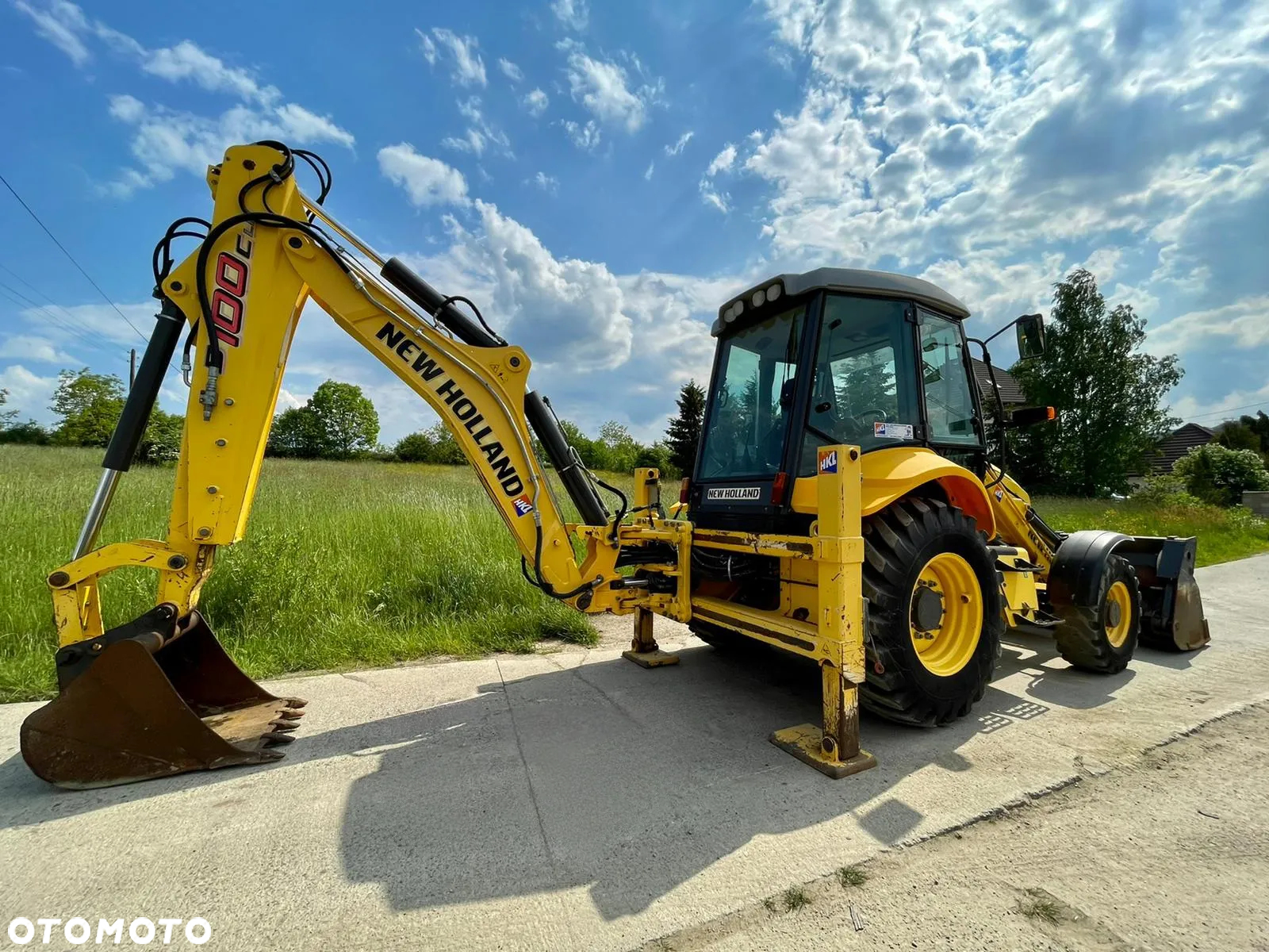 New Holland B100C** KOPARKO ŁADOWARKA NEW HOLLAND B100C** JOYSTICK** LEASING* ZAMIANA* SKUP* ROK 2015* - 4