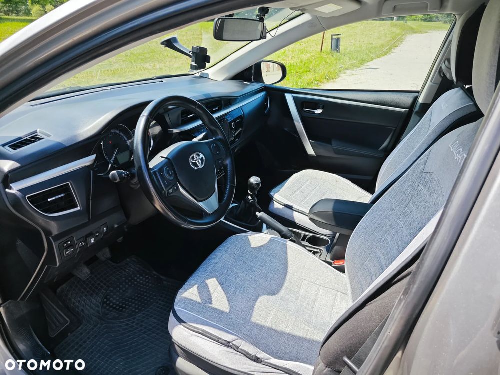 Toyota Corolla 1.6 Active - 18