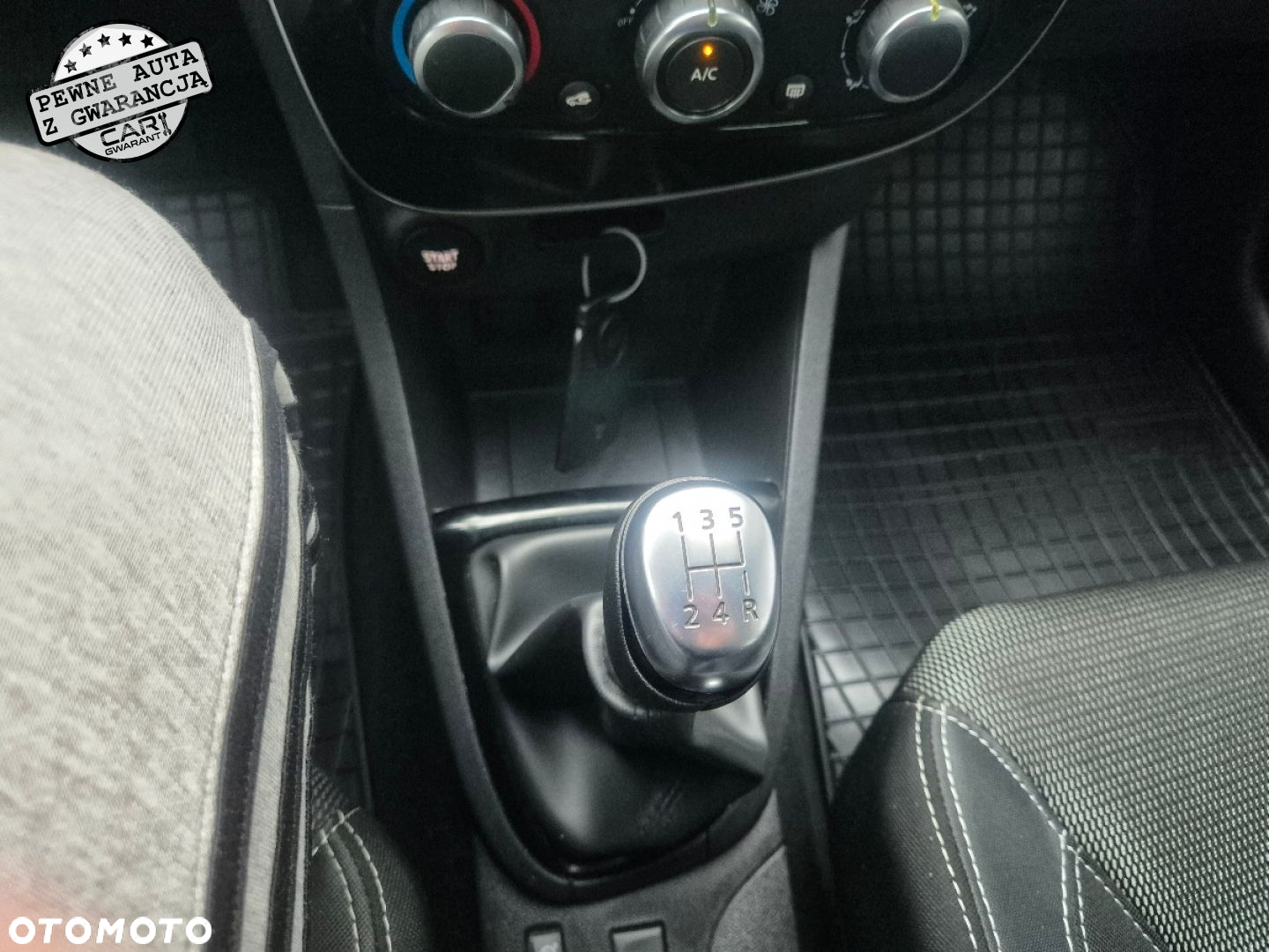 Renault Clio - 19