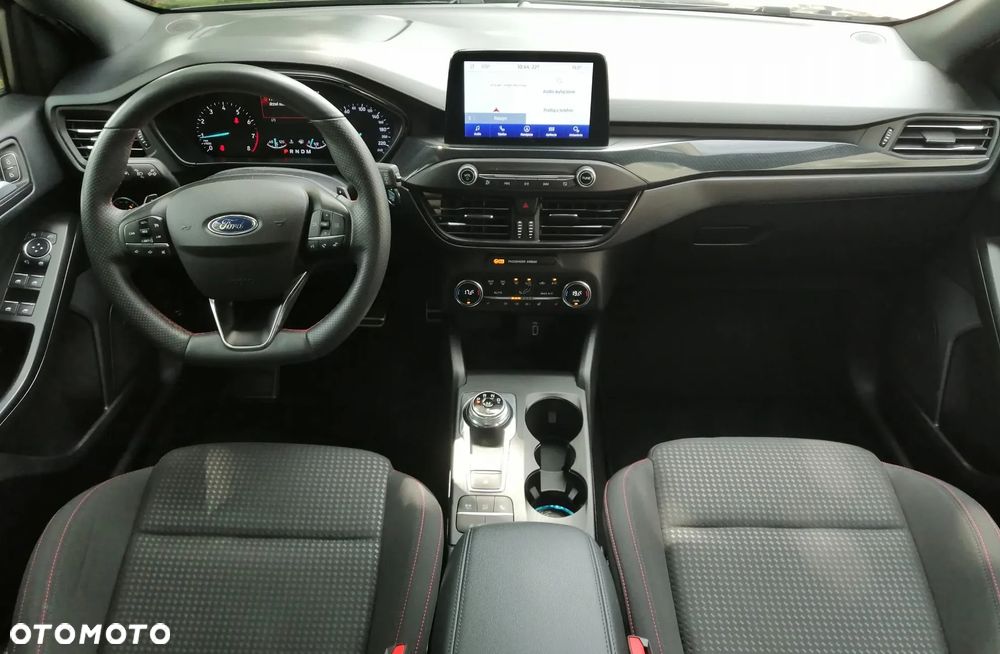 Ford Focus - 8
