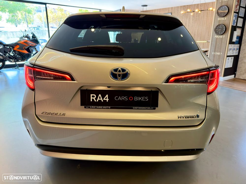Toyota Corolla Touring Sports 1.8 Hybrid Exclusive - 21